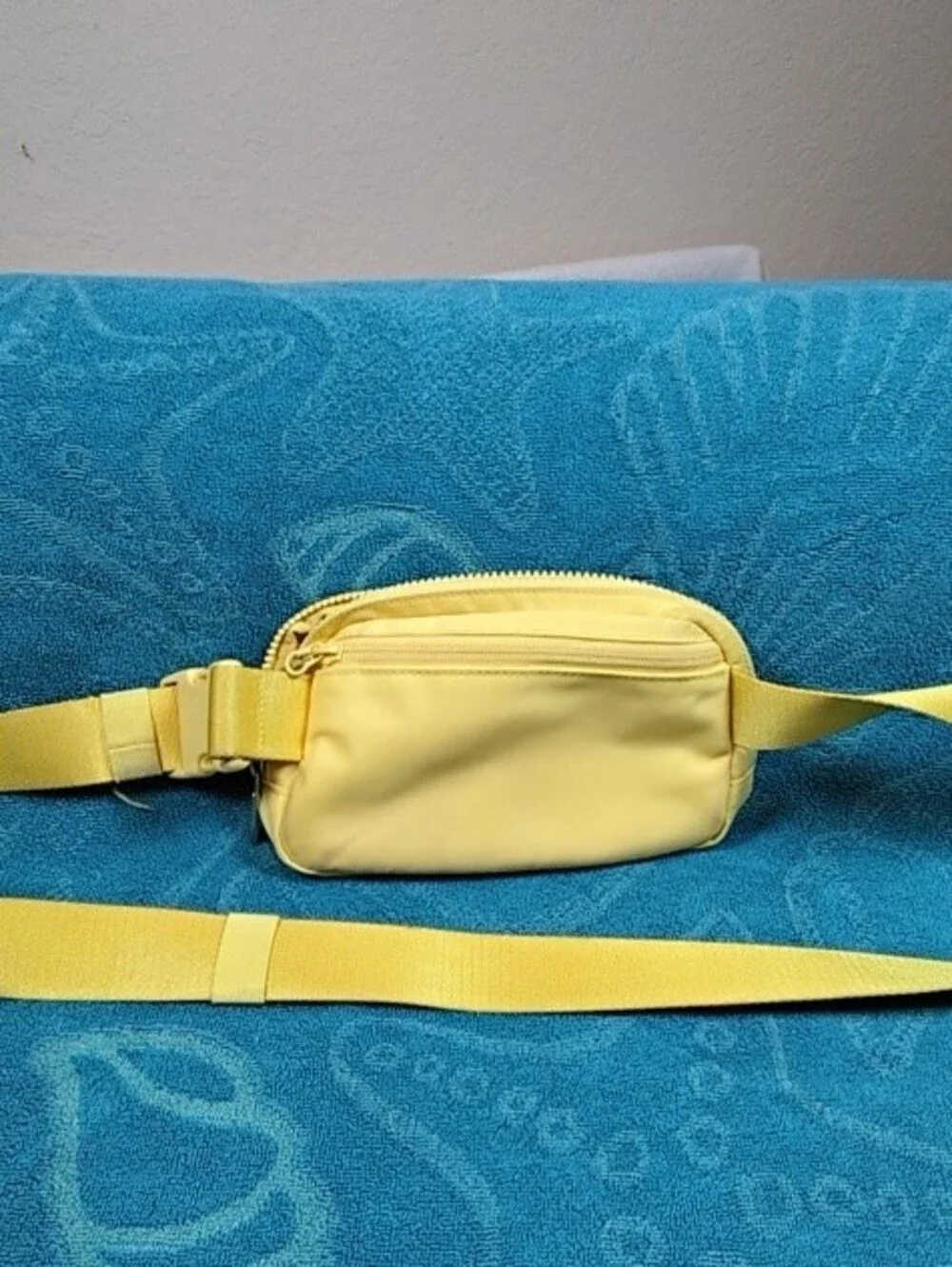 lululemon athletica Yellow Crossbody/Fanny Pack